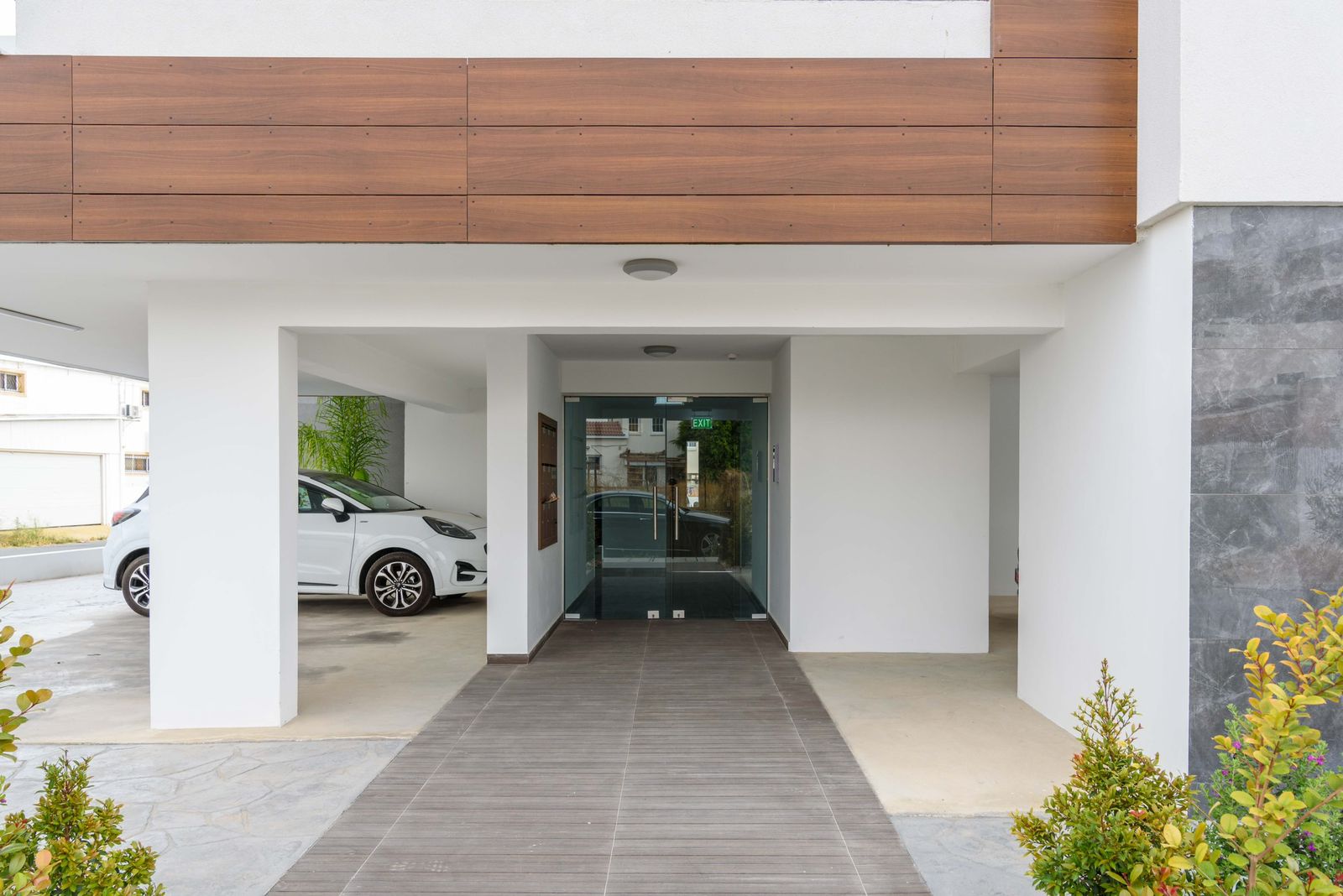 WhatsApp Image 2025-01-21 at 12.58.56 PM (3)